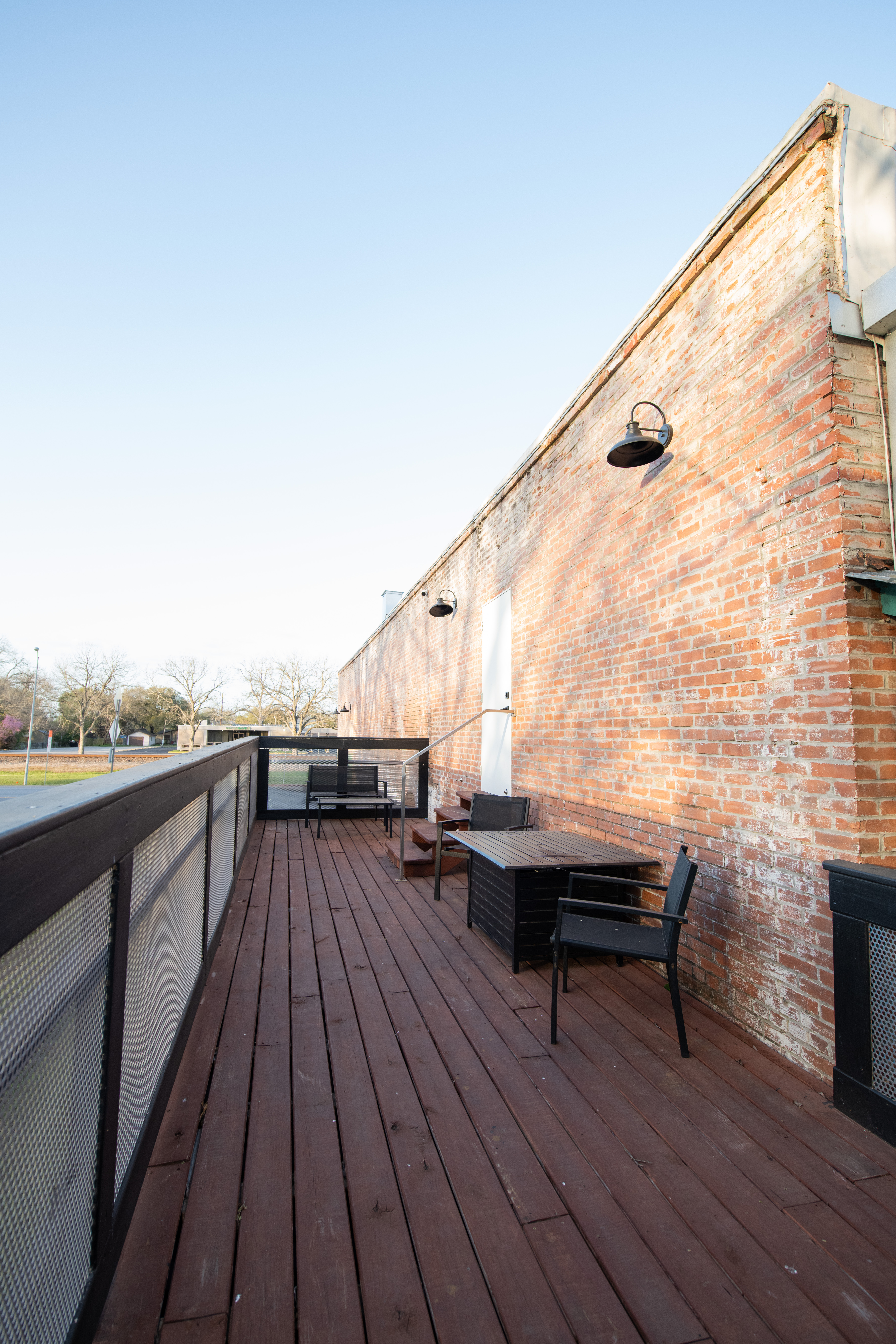grooms quarters with outdoor deck & patio-3853 grooms quarters with outdoor deck & patio