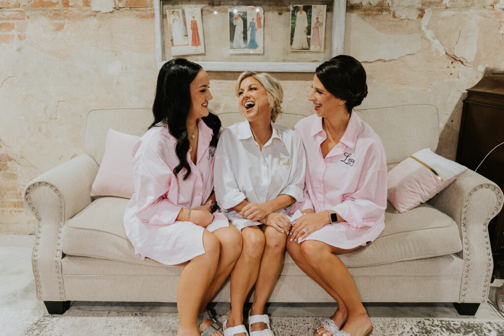 Modern minimalist wedding Houston, Minimalist wedding ideas Texas, Houston wedding style trends 2026, Elegant simple wedding Houston, Minimalist wedding décor ideas Houston, Modern wedding venues near Houston TX, Houston minimalist bride style, Simple chic wedding ideas Texas brides, Modern wedding planning tips Houston, Minimalist wedding inspiration Houston brides