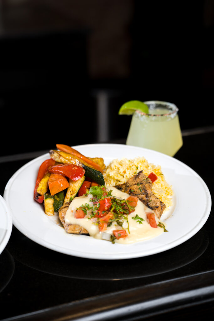 Houston wedding cocktails • Signature drinks for weddings • Brandt 1910 wedding venue • Simple wedding cocktails • His and hers wedding drinks • Wedding bar ideas Houston • Fulshear wedding venue • Classic cocktails for weddings • Southern wedding cocktails • Texas wedding inspiration