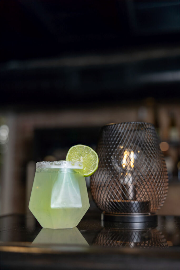 Houston wedding cocktails • Signature drinks for weddings • Brandt 1910 wedding venue • Simple wedding cocktails • His and hers wedding drinks • Wedding bar ideas Houston • Fulshear wedding venue • Classic cocktails for weddings • Southern wedding cocktails • Texas wedding inspiration