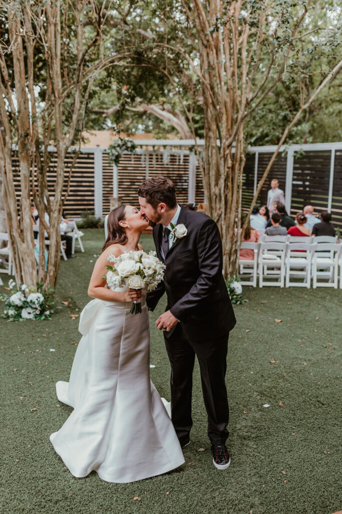 micro wedding Houston, micro wedding venues near Houston, small wedding venues Houston, intimate wedding venues Houston, micro wedding packages Houston, affordable micro wedding Houston, garden micro wedding Houston, small intimate wedding Houston, elopement vs micro wedding, non traditional wedding venues Houston