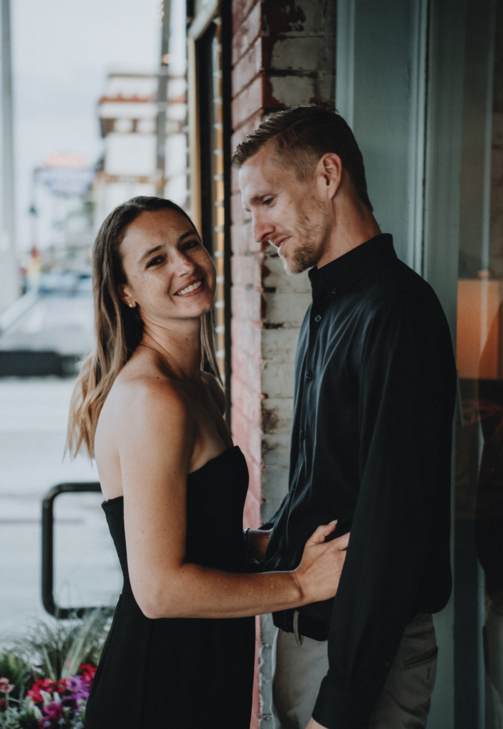 when to take engagement photos Houston, best time for engagement photos in Houston, Houston engagement photo timeline, engagement photo season Houston, Houston engagement photography tips, when should couples take engagement photos Texas, engagement photos before wedding Houston, Houston wedding planning engagement photos, best months for engagement photos in Houston, engagement photo locations near Houston venues