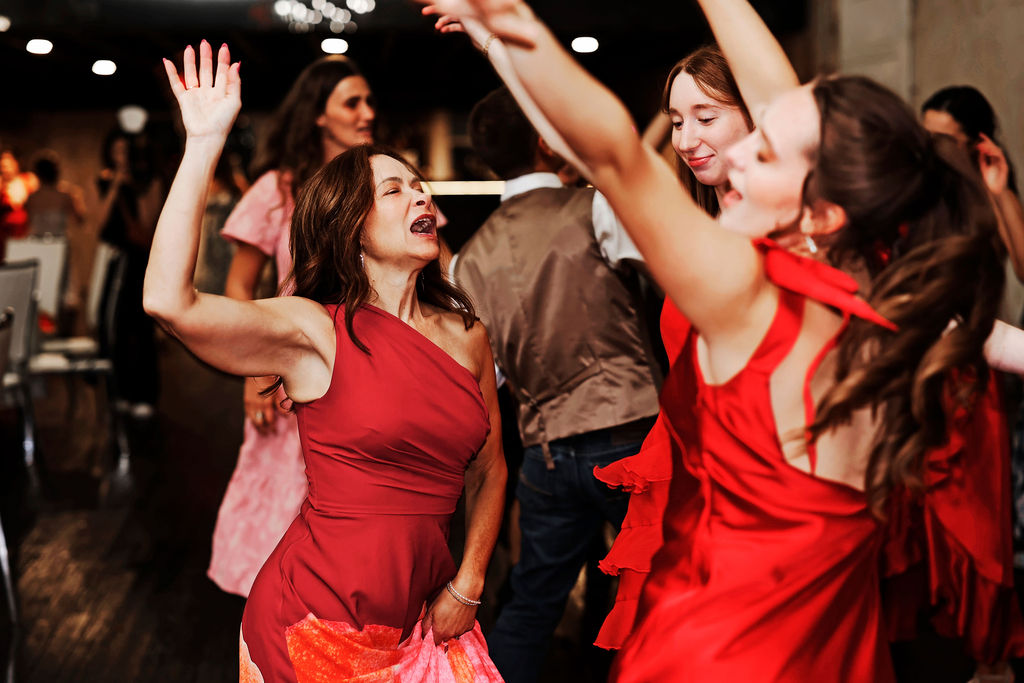 wedding music guests dancing wedding in brandt 1910 wallis tx first dance reception