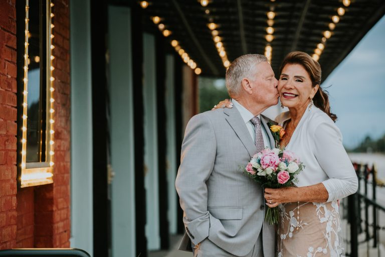Friday vs Saturday vs Sunday wedding, West Houston wedding venue, Katy wedding venue, Sealy wedding venue, Friday wedding near Houston, Sunday wedding near Houston, Saturday wedding venue Houston, affordable wedding venues near Katy TX, wedding venues near Sealy TX, best day of the week to get married